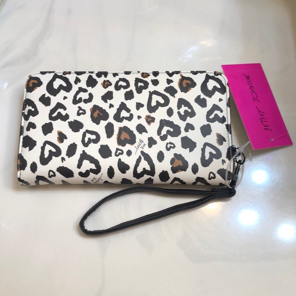 Betsey Johnson Leopard Heart Print White Faux Leather ZA Continental Wallet NWT - Picture 7 of 16